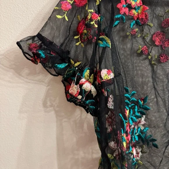 Floral Embroidered Sheer Black Top | Women’s Size Large - Picture 4 of 7